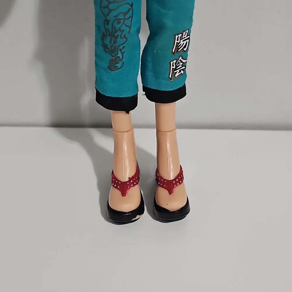 MGA Entertainment 2005 bratz